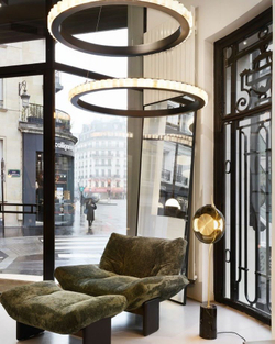 Шикарные модели в золоте и классическом черном цвете 🤍