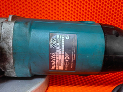 Угловая шлифмашина сетевая MAKITA 9069
