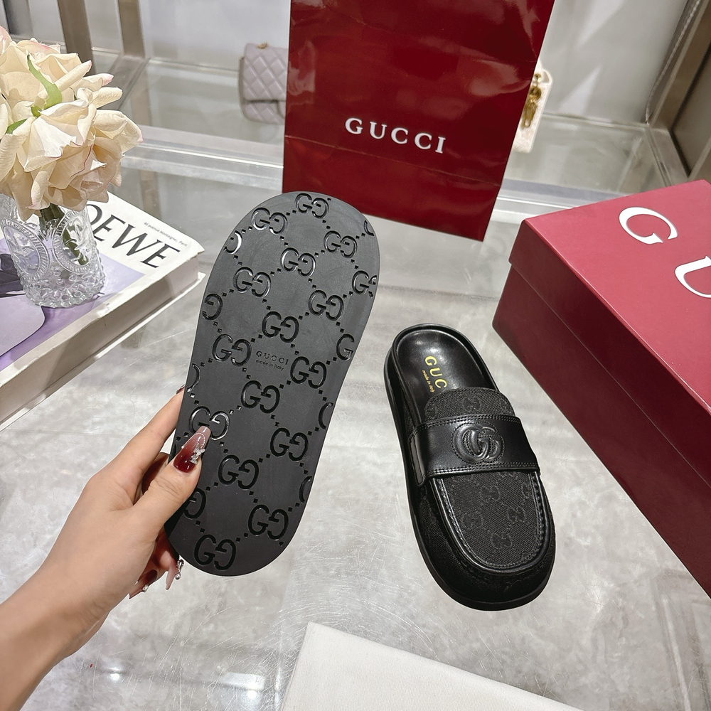 Gucci Double G Mule