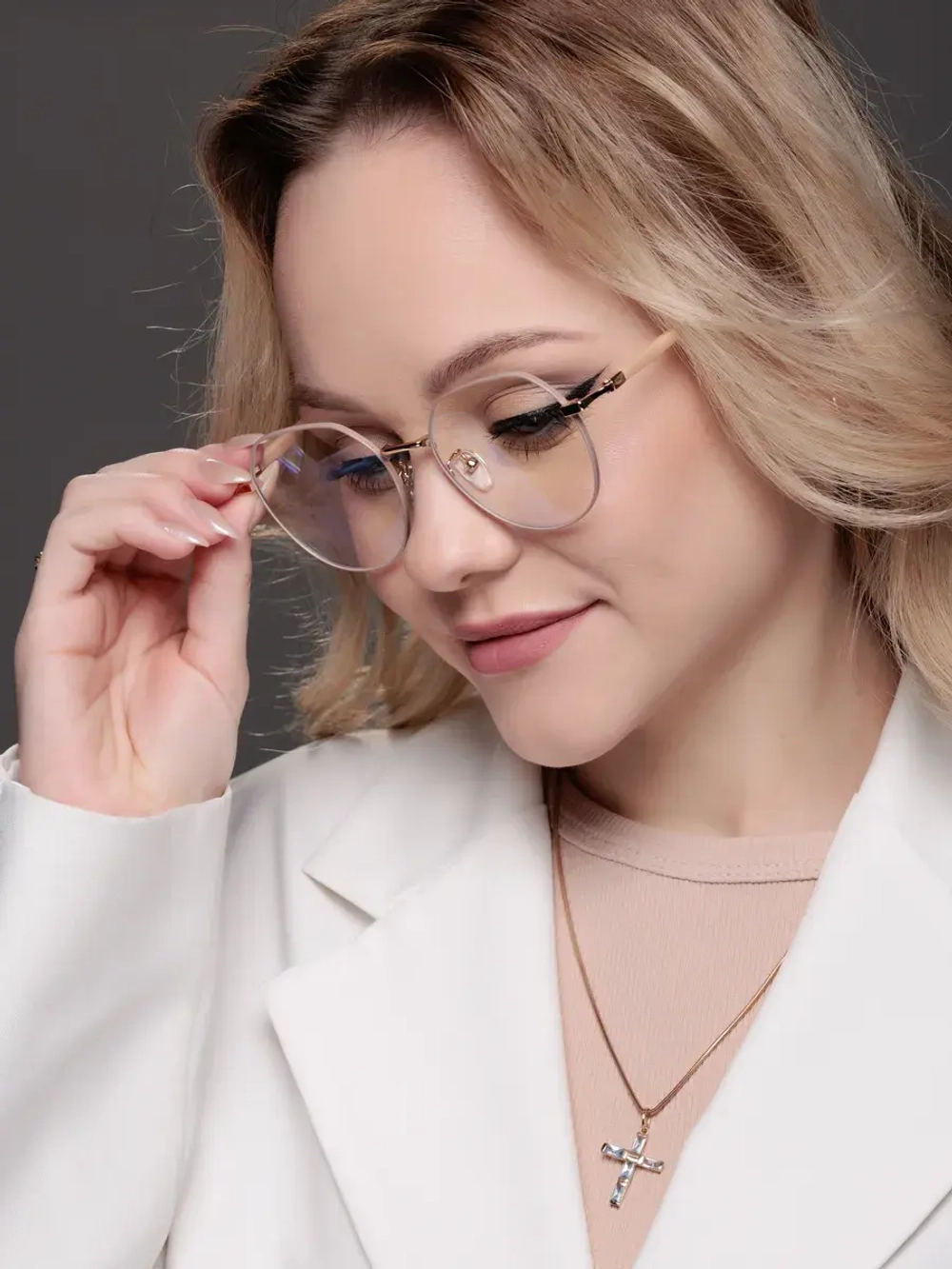 Имиджевые прозрачные компьютерные очки