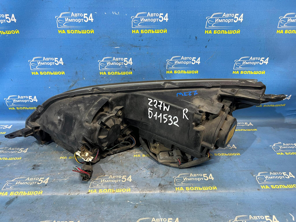 Фара передняя правая MITSUBISHI COLT 2002-2012