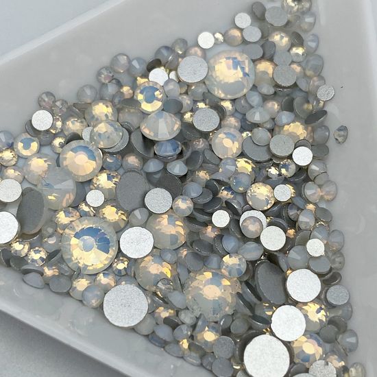 Стразы Стекло Опал белый микс ~400 шт.