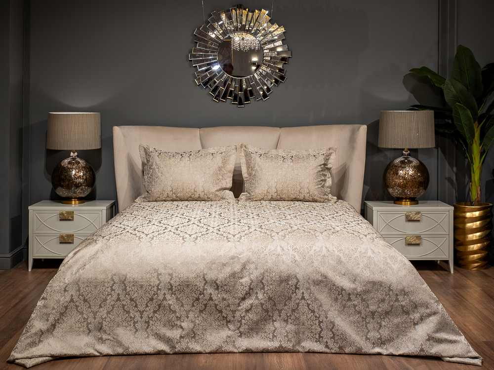 Покрывало 260x260 и 2 наволочки 50x70 Garda Decor Emotion бежевое