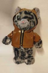 Yumşaq oyuncaq \ Мягкая игрушка \ Soft toys Pişik (qəhvəyi gödəkçəli)