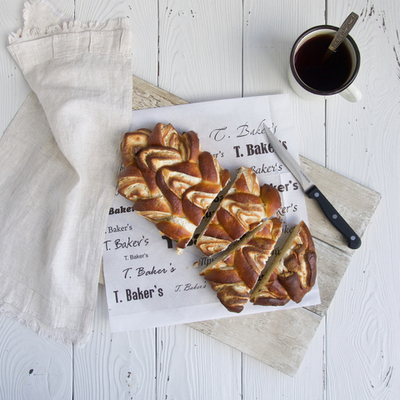 Плетёнка с творожной начинкой