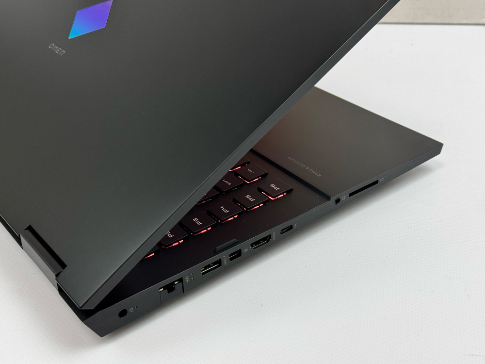 17.3" Игровой ноутбук HP Omen RTX 3080 Ti / Intel Core i7-12700H / 16GB / 1TB/ 2.5K / 165Hz / Win11 / RU-EN клавиатура