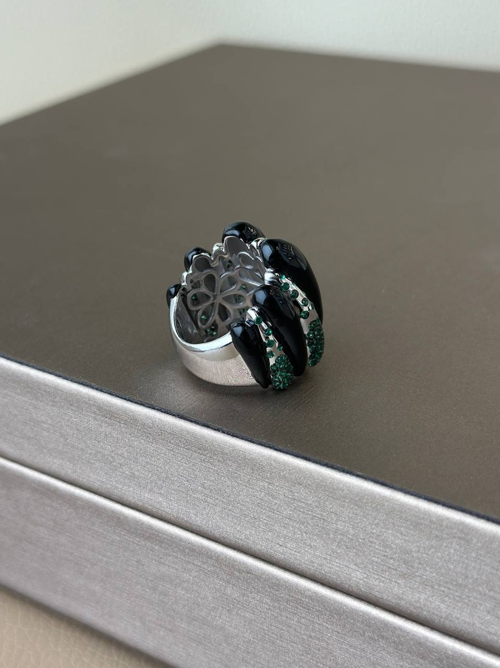 Кольцо De Grisogono