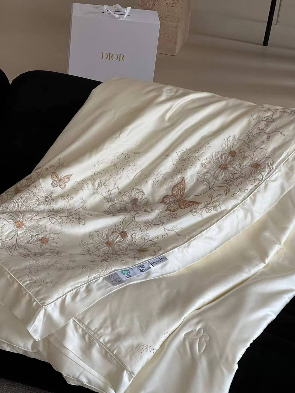 Одеяло Dior