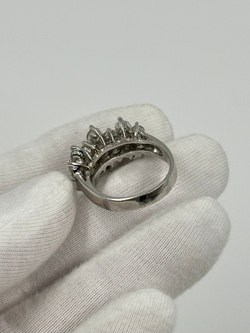 Кольцо с кристаллами