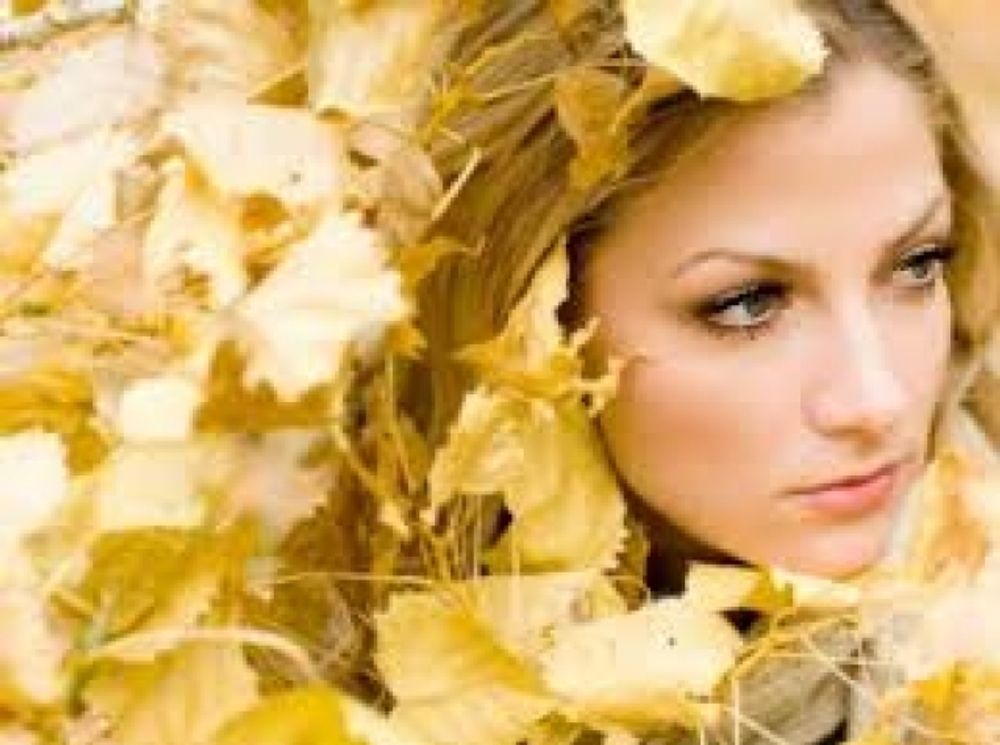 Ylang In Gold от M.Micallef – золото и перламутр.