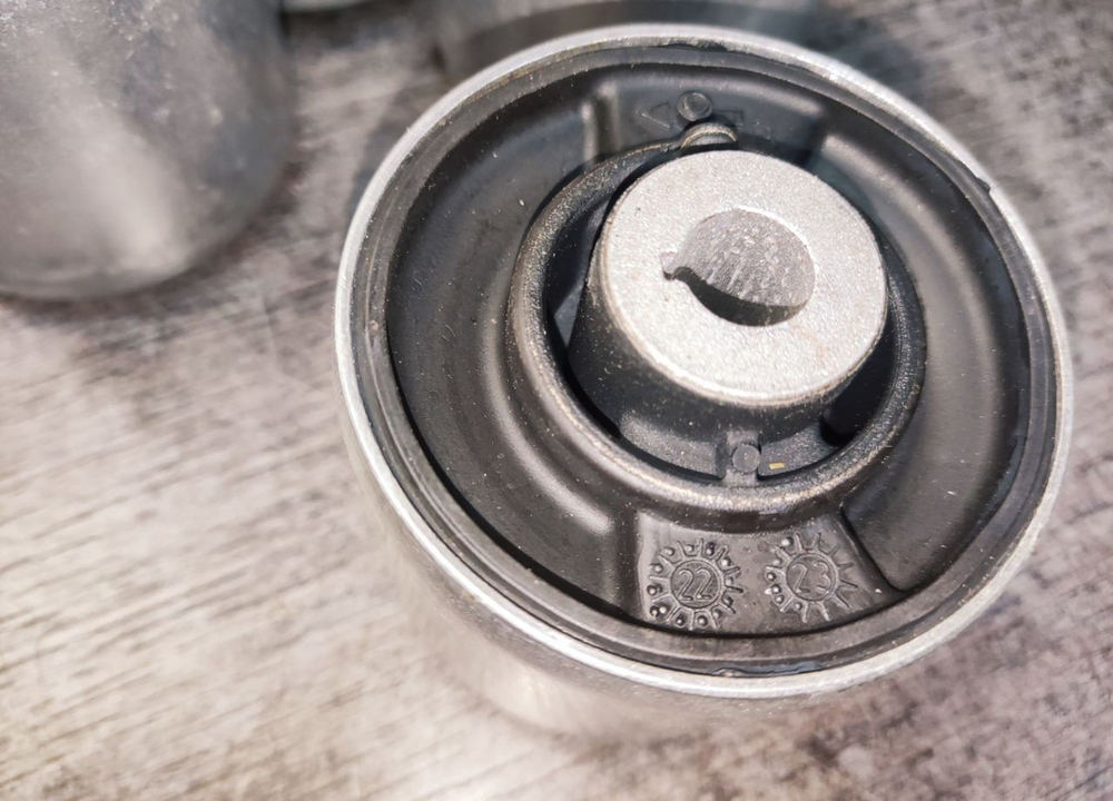 Сайлентблок заднего нижнего рычага зад AudI A6 C7