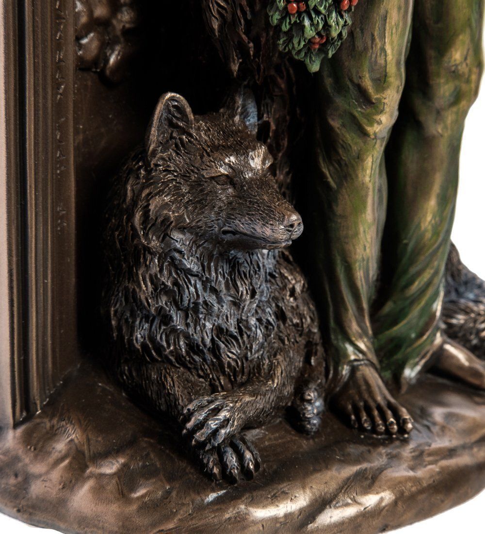 Veronese WS-1050 Статуэтка «Друид» (Рут Томпсон)