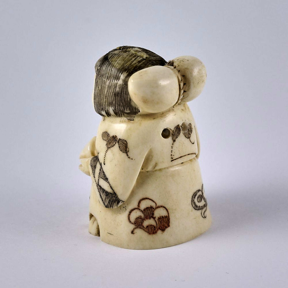 Нэцкэ Ребенок Карако с тыквой-горлянкой