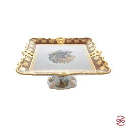 Блюдо квадратное на ножке Queen's Crown Охота красная 32*32 см