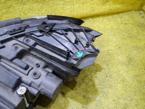 Битая Фара правая Mercedes E W213 (2016-2021) LED