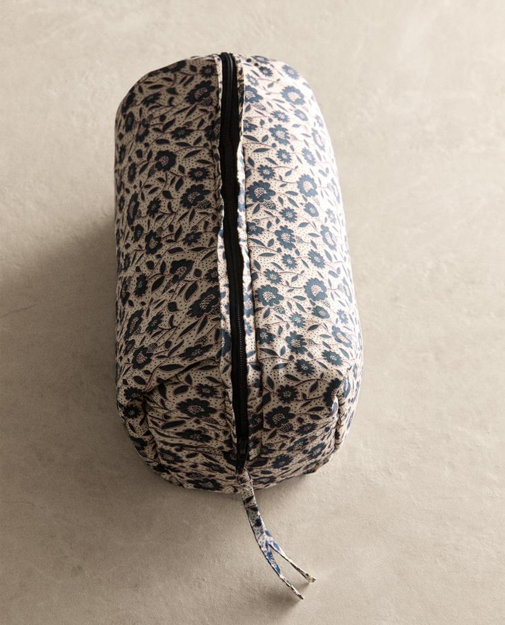 ZARA HOME ДЕТСКАЯ ХЛОПКОВАЯ КОСМЕТИЧКА С ЦВЕТОЧНЫМ ПРИНТОМ, СИНИЙ