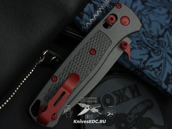 Складной нож Benchmade 535 Bugout (Custom) c клинком из стали CPM-S30V, рукоять Grivory (Griv-Ex)