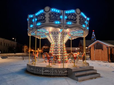 Карусель Семейная "Манеж" 18-28 мест