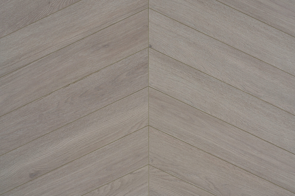 Ламинат CBM Chevron 12 мм 604А/С Дуб Магена 1.996 м2