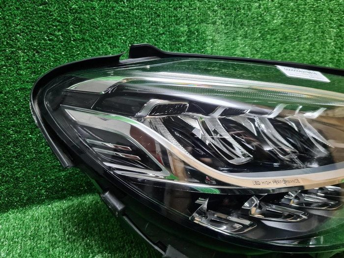 Фара правая Mercedes C w205 (2018-2023) LED