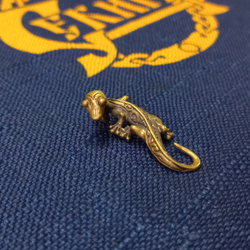 Подвеска. Ящерка