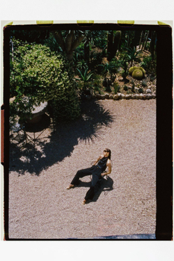 ZARA АТЛАСНЫЙ ТОП С ГОРЛОВИНОЙ ХАЛТЕР, ЧЕРНЫЙ