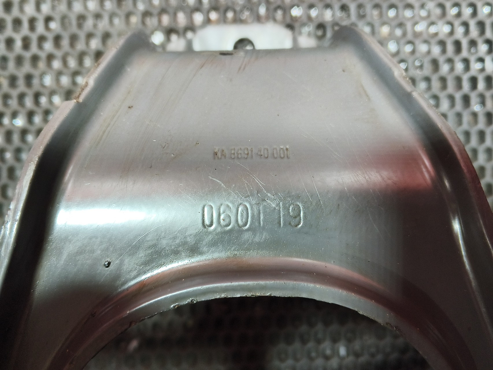 Кронштейн бака AdBlue