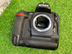 Nikon D2H (70.000 кадров) Покупка/Продажа