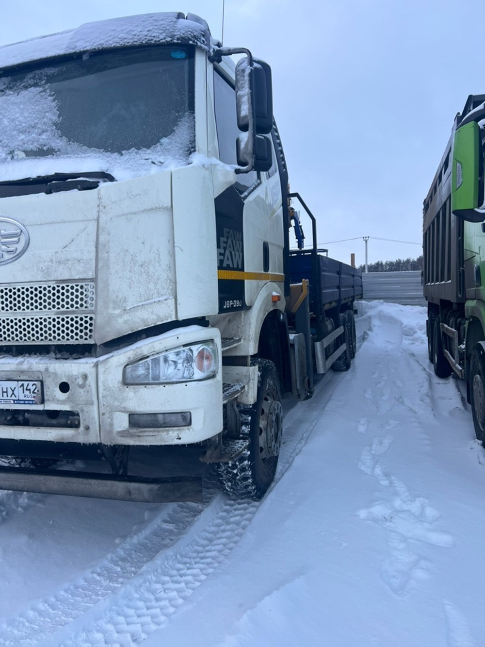 ПК ЮБО-СУМОТОРИ 4591* на шасси FAW CA 3250 6x4 Бортовой с КМУ 4591А0 (Дизельный, 8,6 л, 375 л.с., МТ