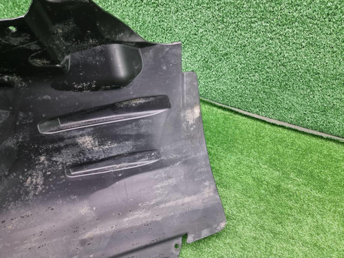 Подкрылок передний левый Mercedes GLE C292 (15-19)