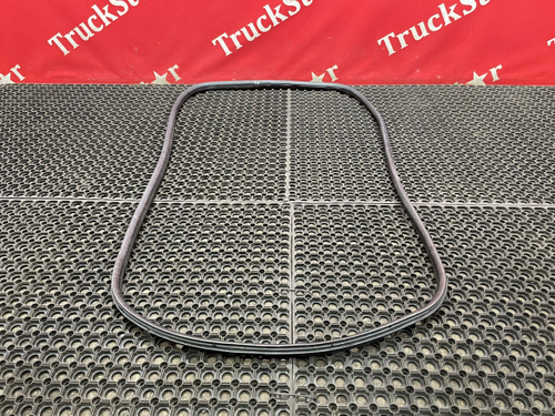 Уплотнитель двери 2016г.