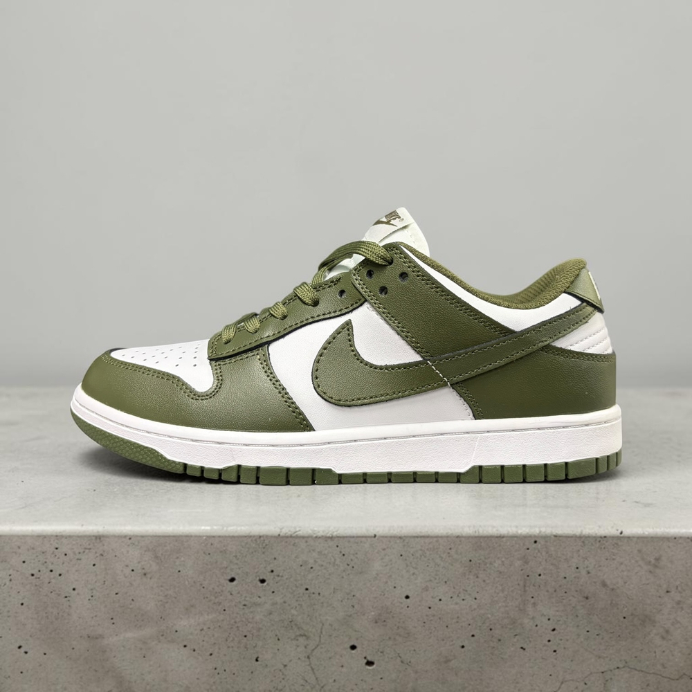 Nike SB Dunk Low • Medium Olive