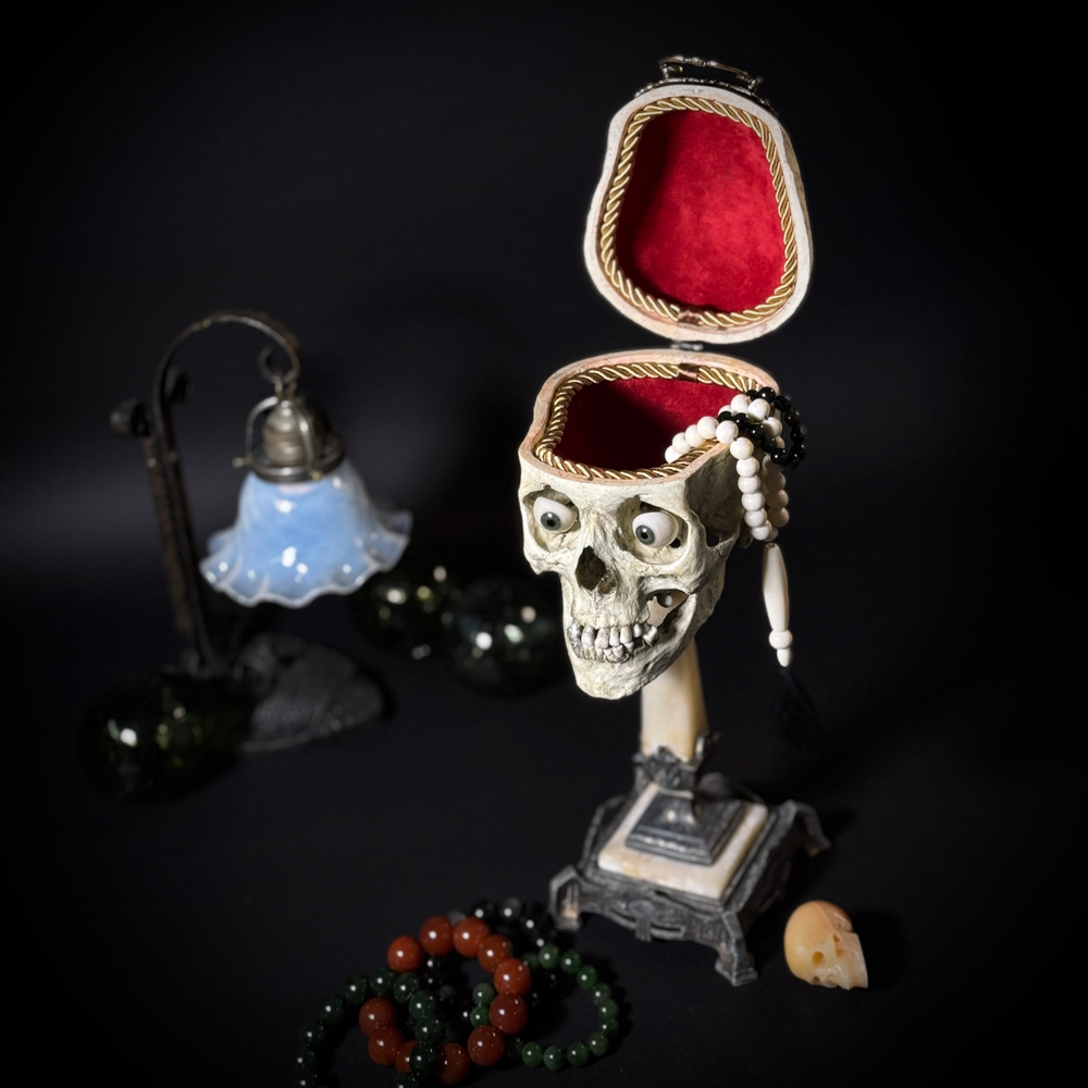 Шкатулка «Череп человека»