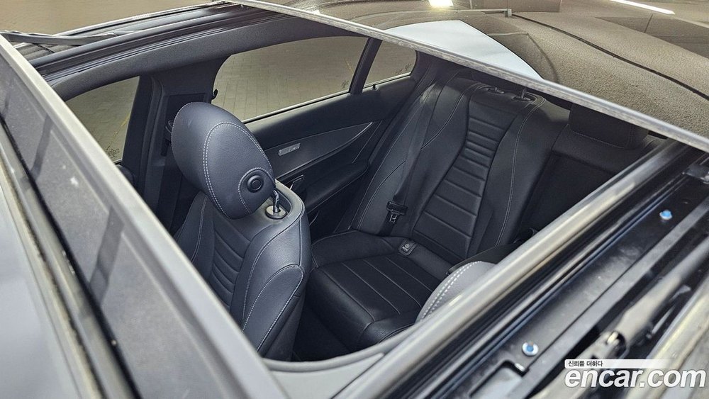 Mercedes-Benz E-Class W213 E300 Avangarde (08.2019)