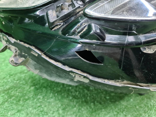 Битая Фара правая Genesis GV80 (2020-2023) LED
