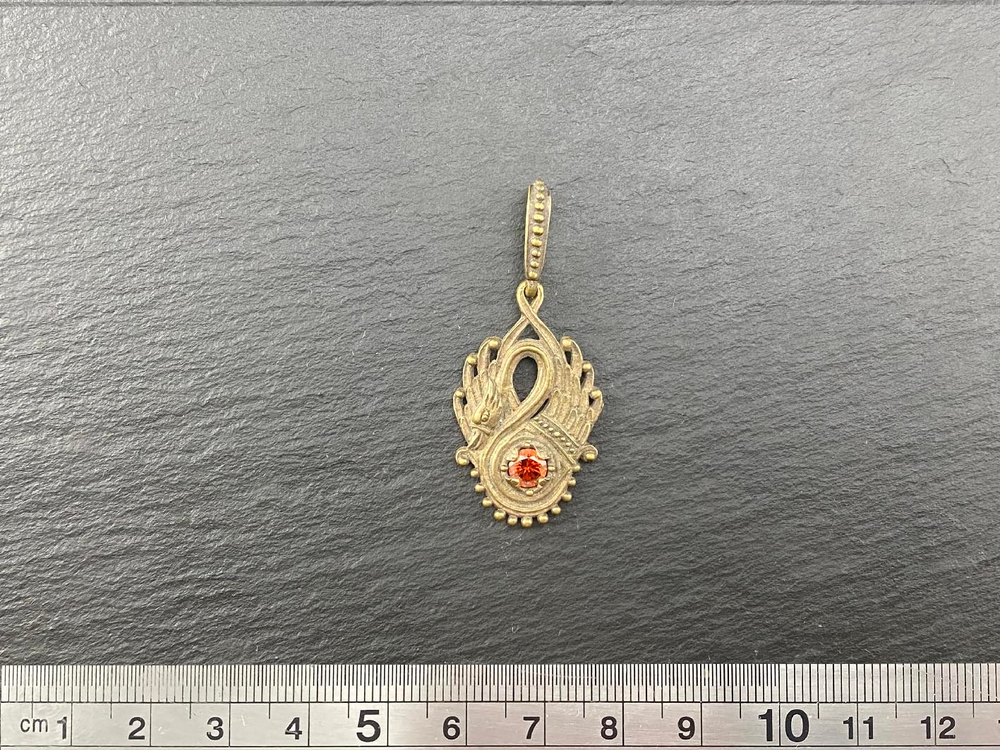 Подвеска. Лебедь