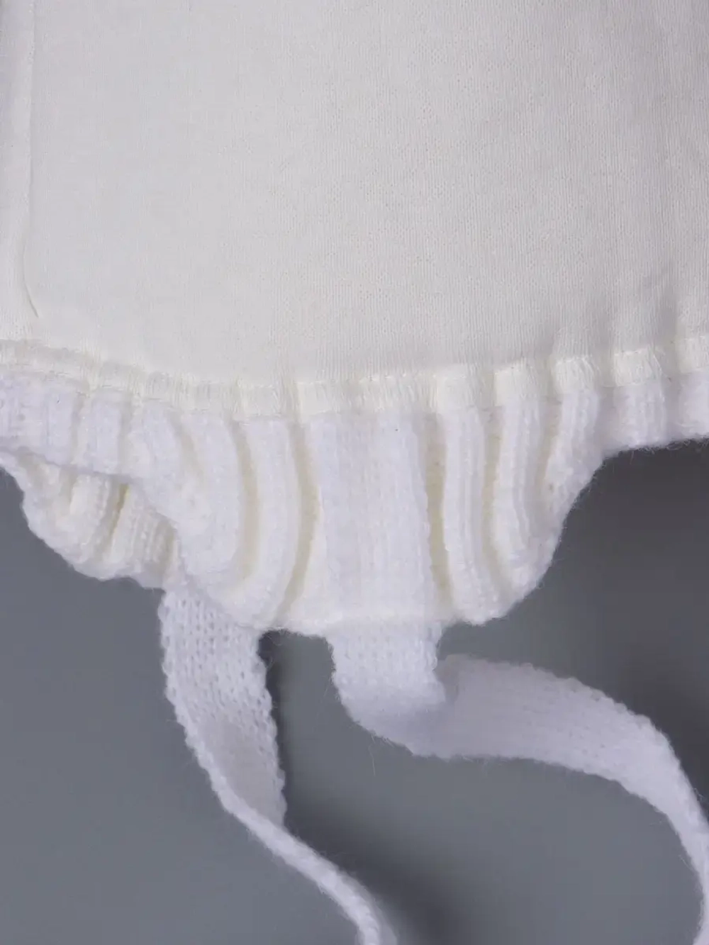 Шапка детская зимняя вязаная и снуд