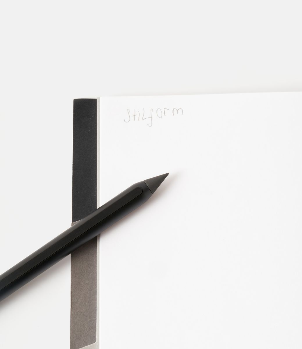 Stilform AEON Warp Black — вечный карандаш