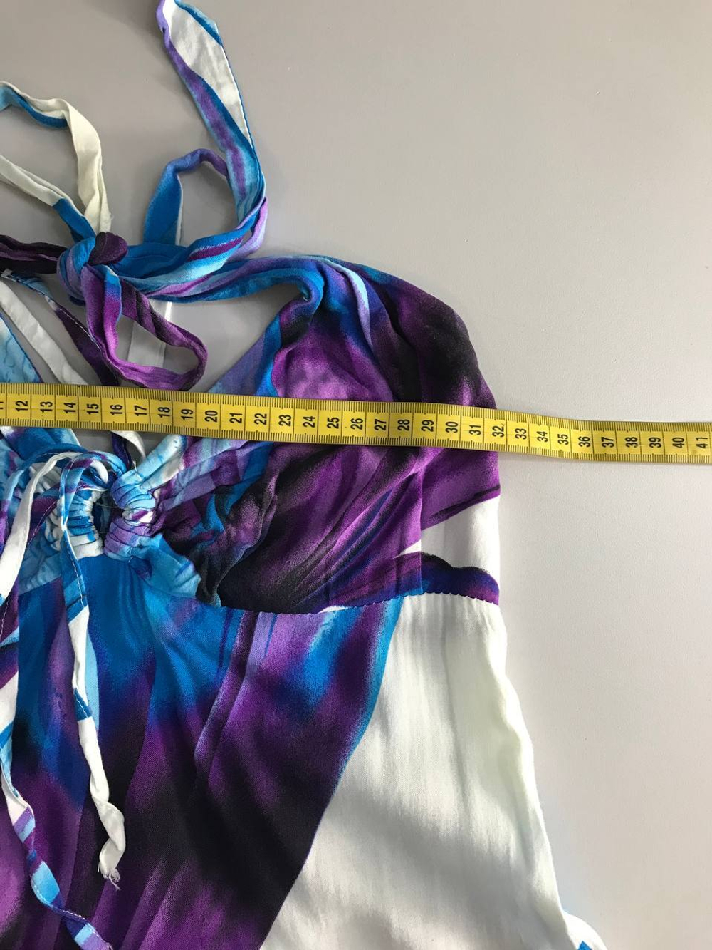 Платье для яркого образа, визуально на 40/42 размер