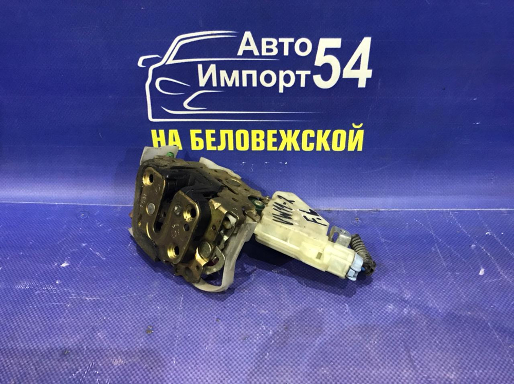 Замок двери передней левой NISSAN EXPERT 2001