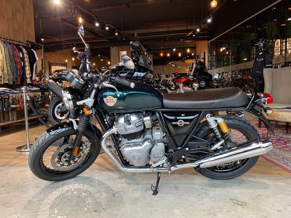 Royal Enfield Interceptor 650 Cali Green (Standard / Single tone) 2024