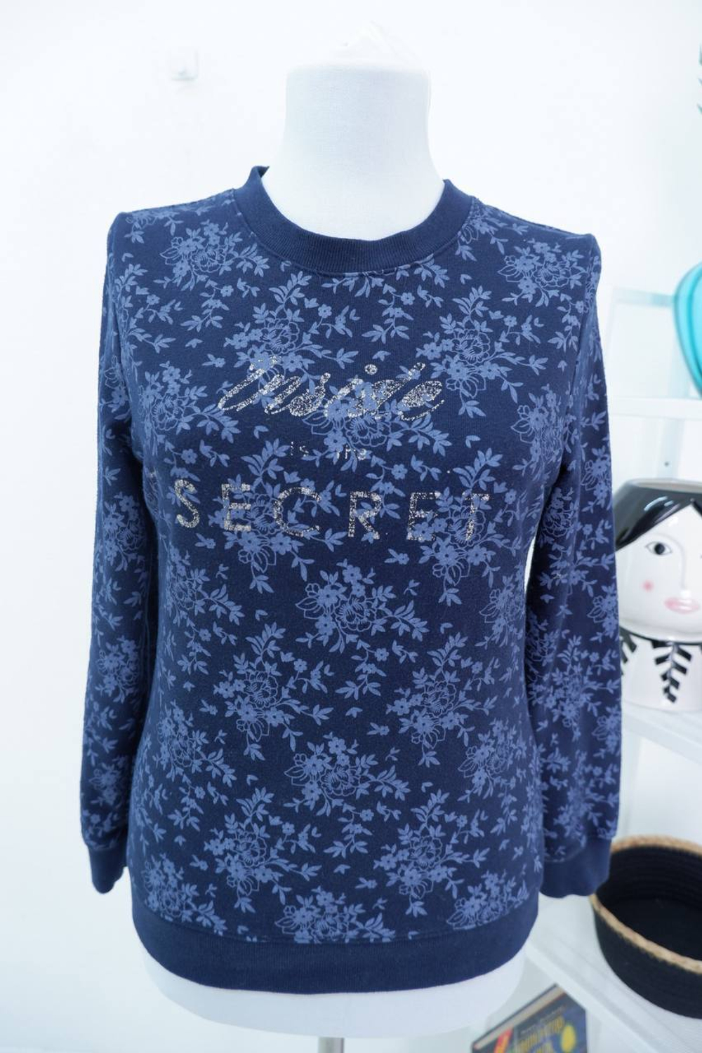 Свитшот Fun Day красивый на 10/11 лет