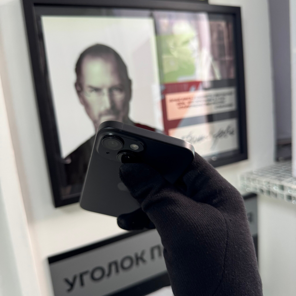 iPhone 15, 128 ГБ б/у