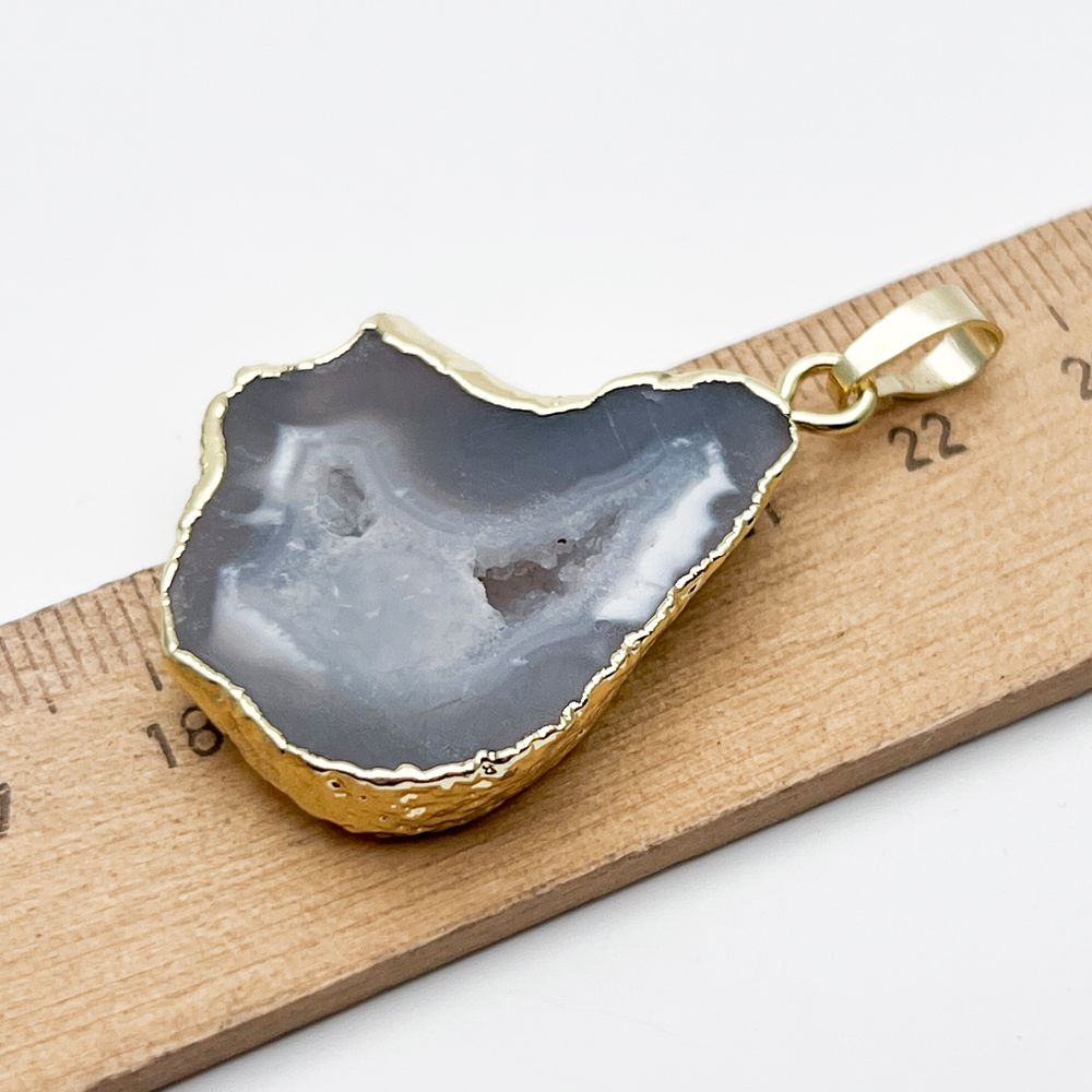 Срез агата в оправе, подвеска, размер камня 32*28 мм, цена за 1 шт