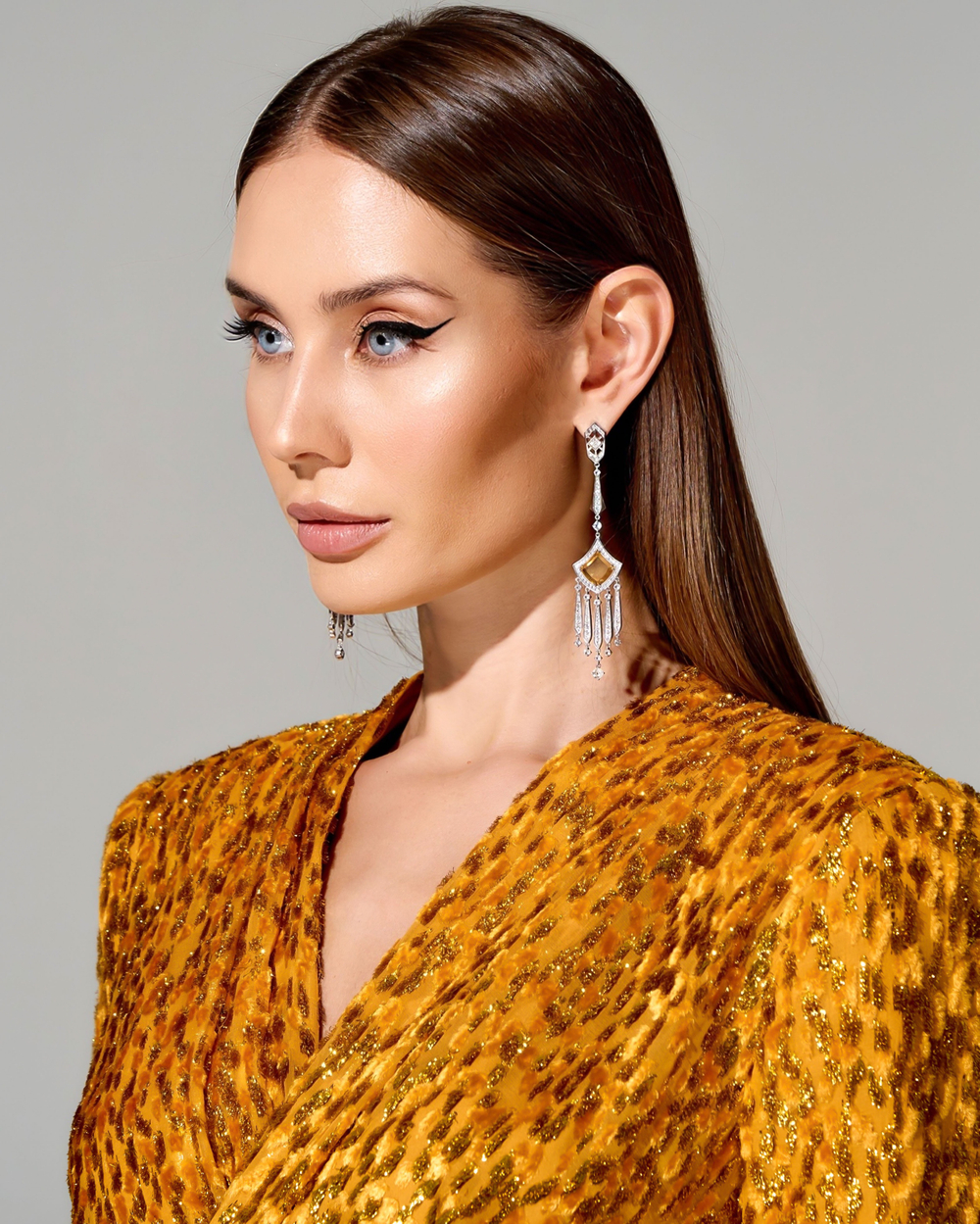 Платье из премиального бархата