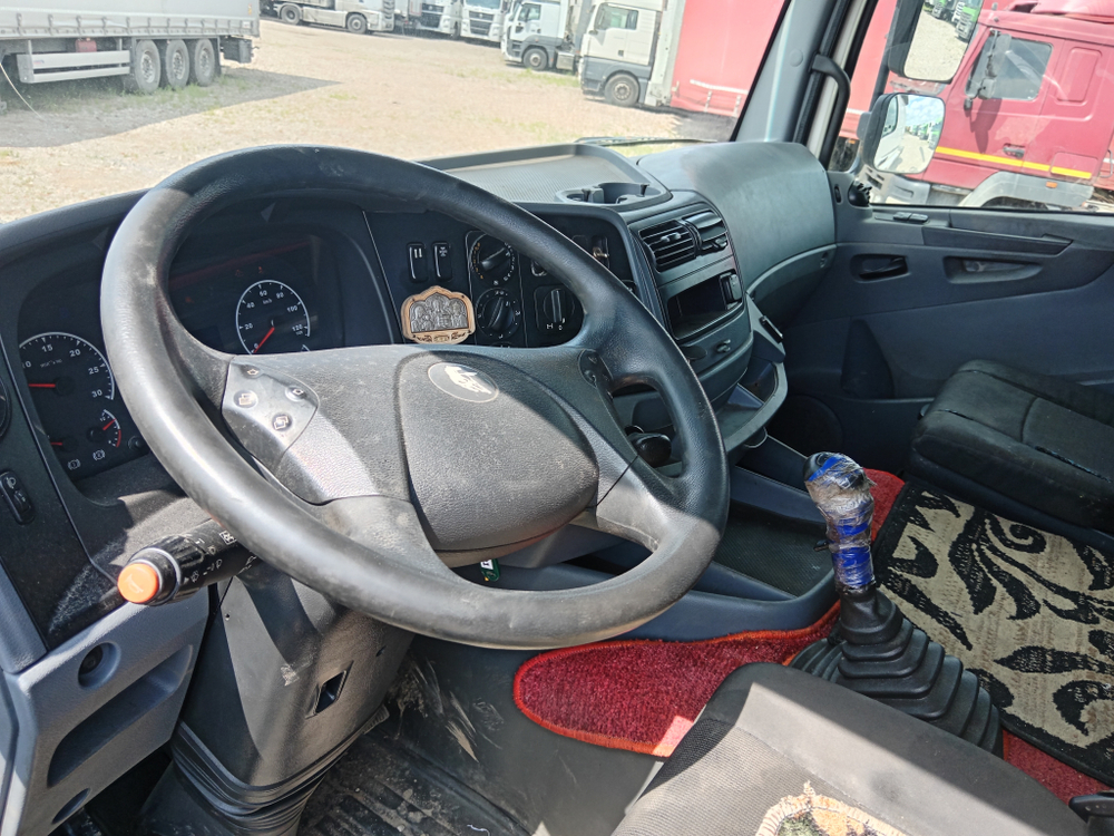 КамАЗ 5490 4x2 Седельный тягач 5490-S5 (Дизель/Газ, 12,0 л, 401 л.с., МТ)