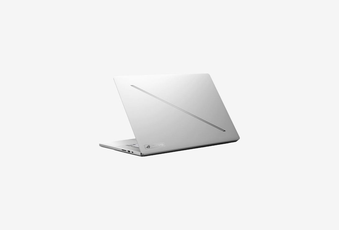 GU605MZ-QR102W_0725828120104