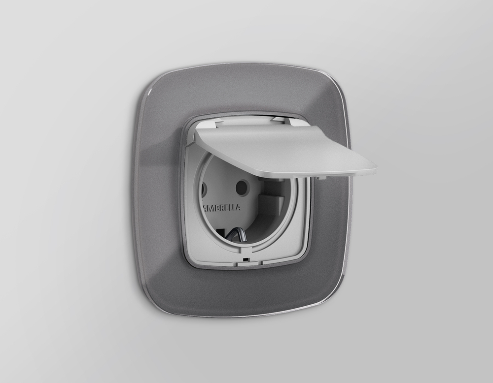 MO408010 Комплект механизма электрической розетки OMEGA Серебро глянец с/з с шторками и крышкой IP44 QUANT (OP4080, VM141)