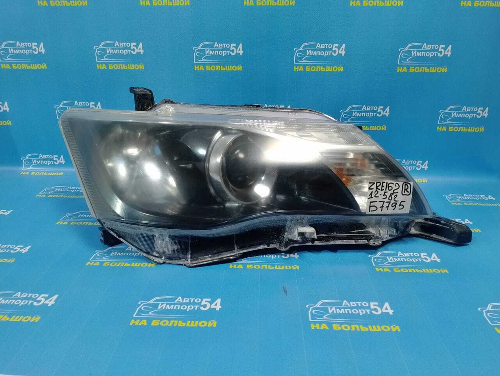 Фара передняя правая TOYOTA FIELDER 2012-2015