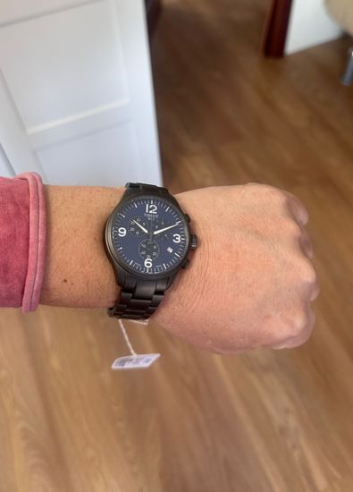 Tissot T116.617.11.047.00 мужские часы на руке